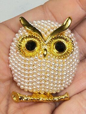 Pearl Owl Brooch Gold Tone Domed Bird Pin 1.75 inches